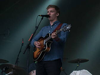 George Ezra sells 1 million al...